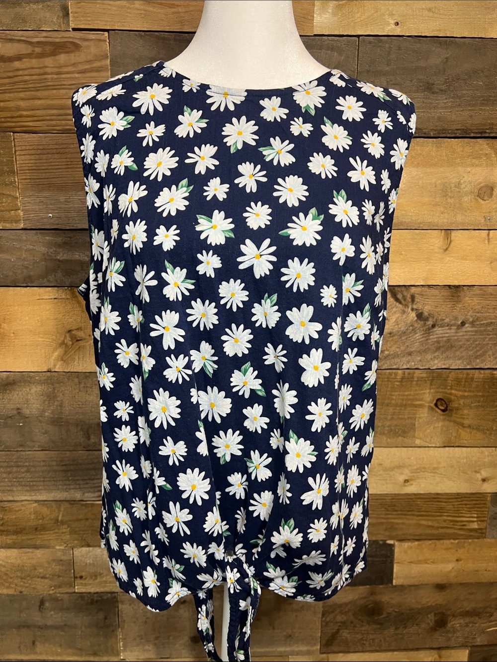 Old Navy Navy Daisy Tie-Front Sleeveless Camisole